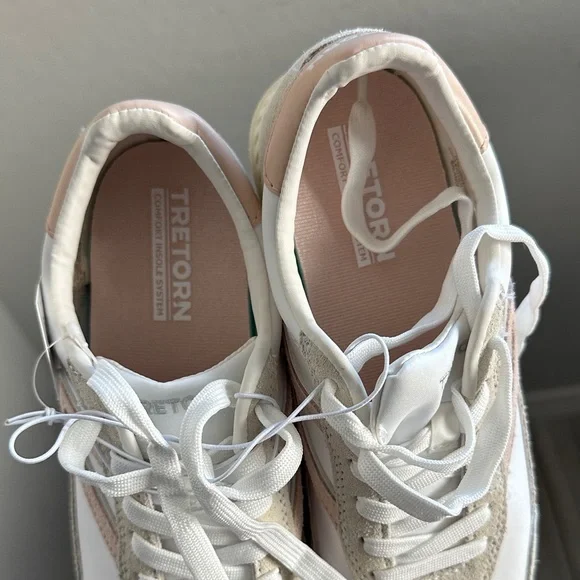 Tretorn Women's Sneakers in Cream and White - Picture 2 of 5